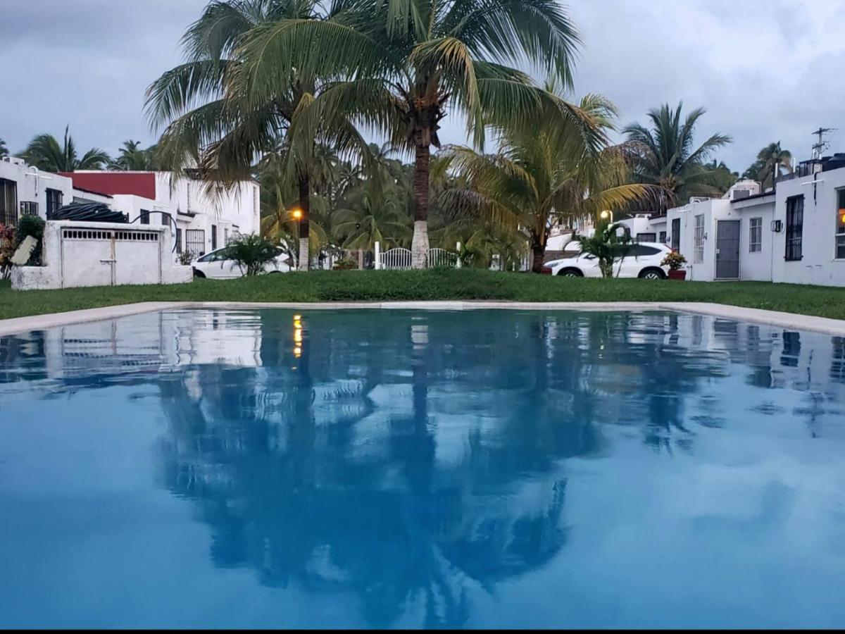Casa De Palmas * Zihuatanejo
